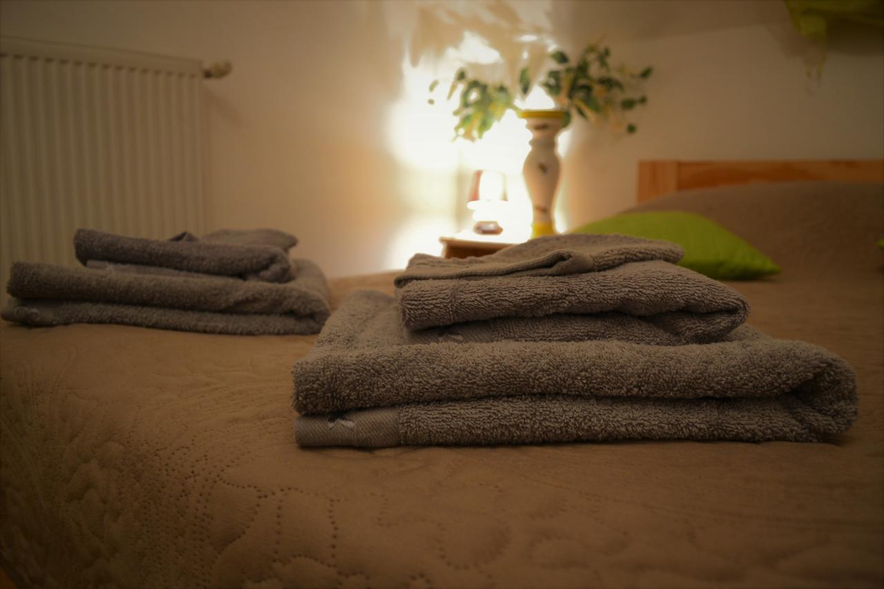 Chambre D'Hotes Lidia Отон Екстериор снимка