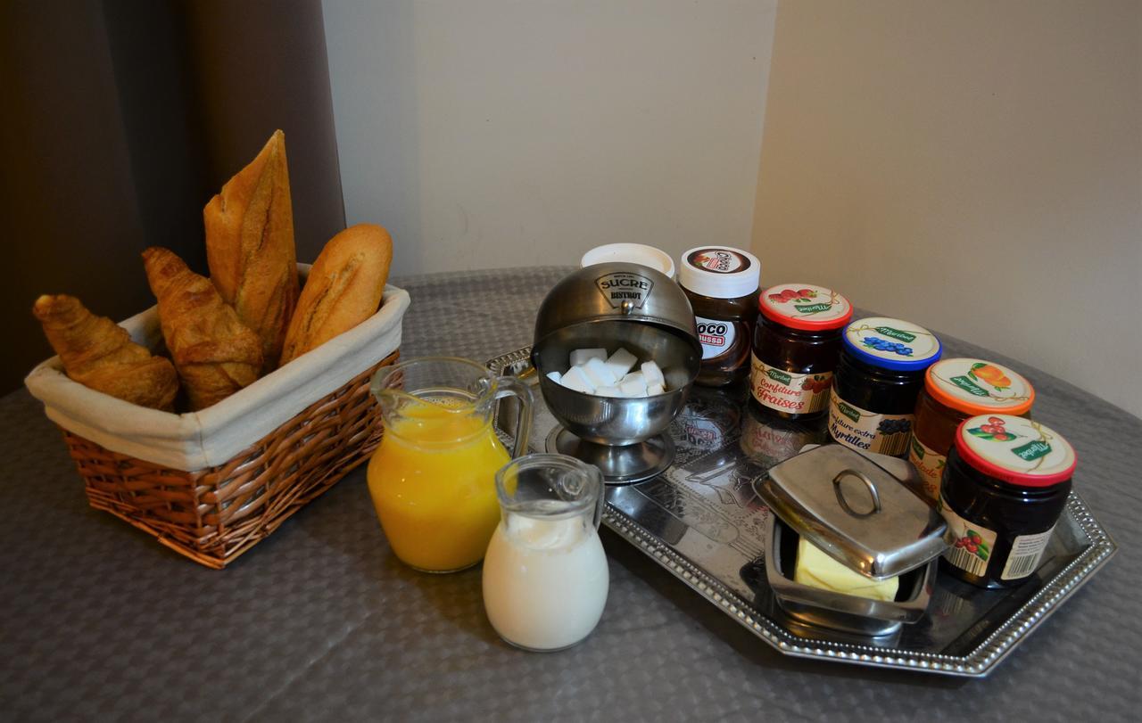 Chambre D'Hotes Lidia Отон Екстериор снимка